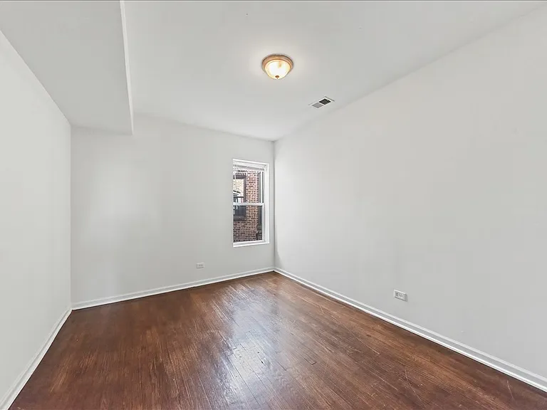 4423 S Prairie Ave #1 — Photo 7