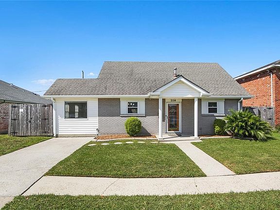 2nd image of 2116 Belmont Pl