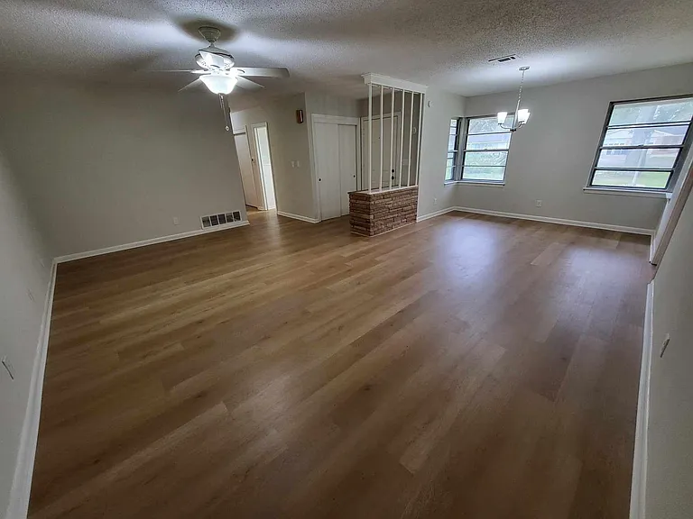 706 Maple St — Photo 6