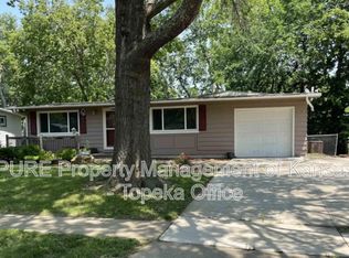 3320 SW Oakley Ave, Topeka, KS 66614