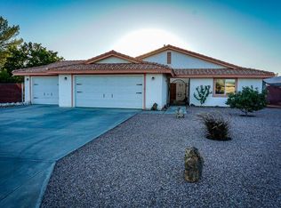 16142 Siskiyou Ct, Apple Valley, CA 92307