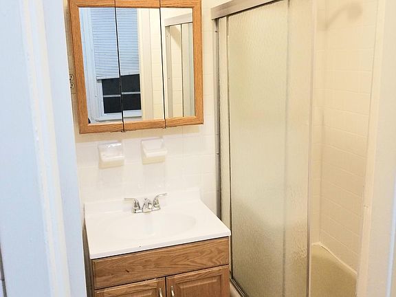 4th image of 7805 81st St APT 2