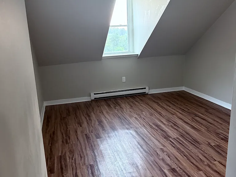713 Front St #5 — Photo 7