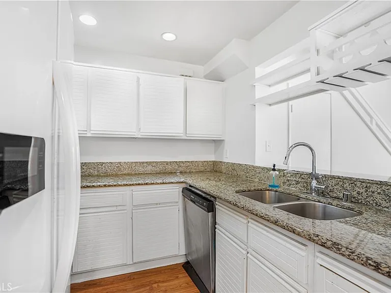 13104 Glen Ct #50 — Photo 7