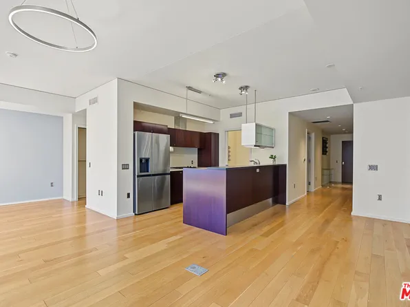 1155 S Grand Ave, Los Angeles, CA