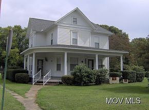 2nd image of 300 Smith St