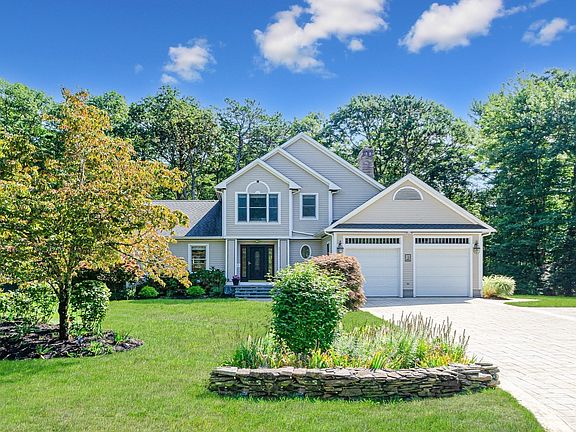 2nd image of 3 Timberledge Ln