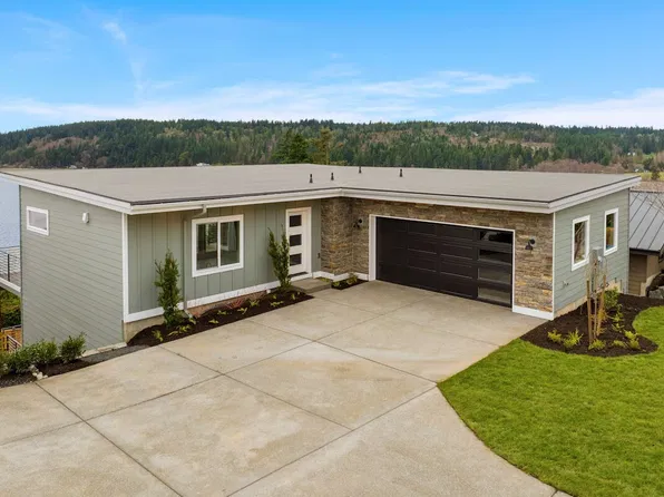 2216 Cleven Park Road, Camano Island, WA 98282