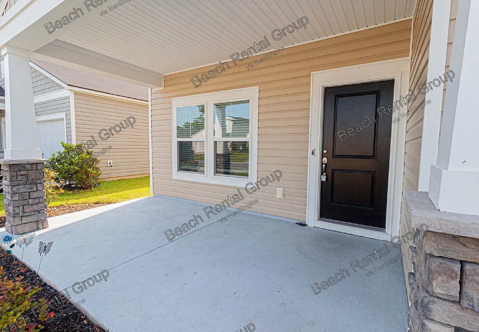 6 bed, 3.0 bath, 3100 sqft, $3,050 — Photo 2