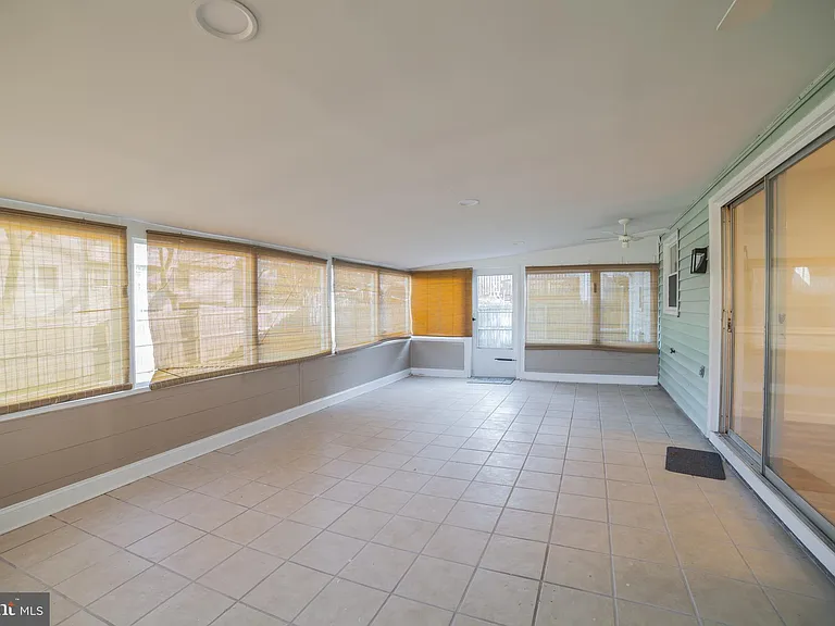 2090 Jason Ct — Photo 6