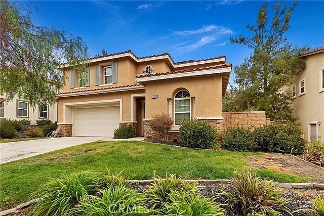 1st image of 35520 Desert Rose Way