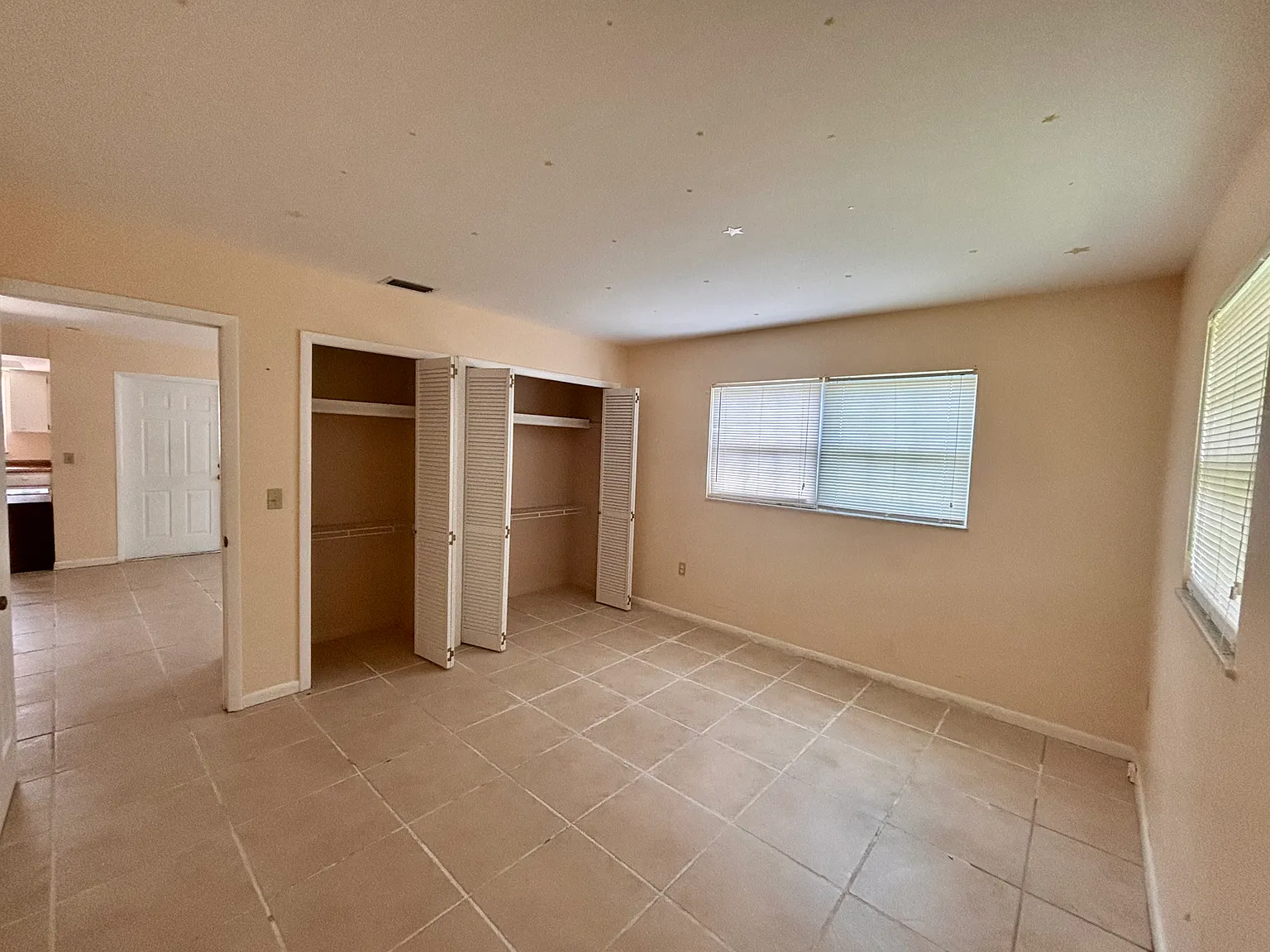 2 bed, $1,600 — Photo 2