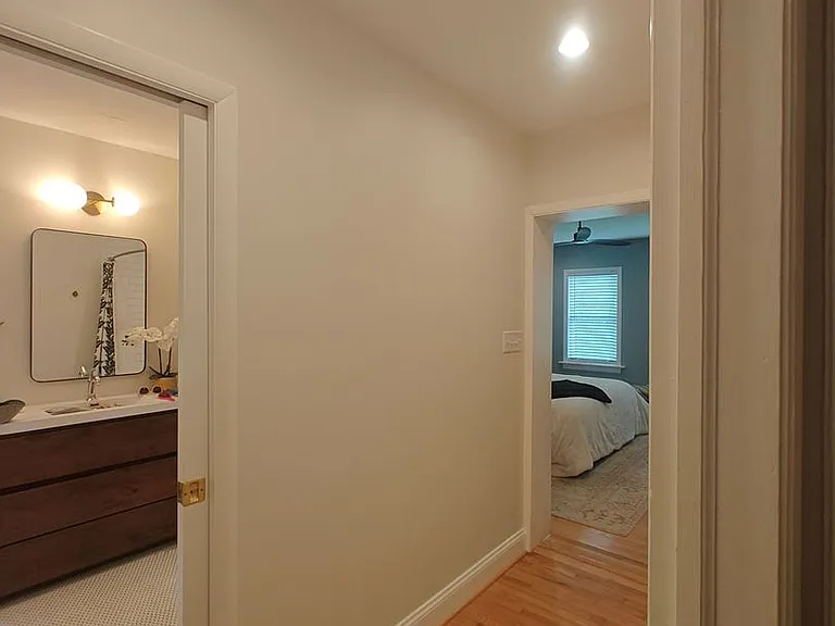 2108 Davenport Ave — Photo 13