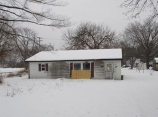 1125 N Beech St, Centralia, IL 62801