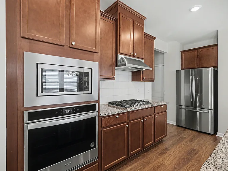 653 Rawls Dr — Photo 6