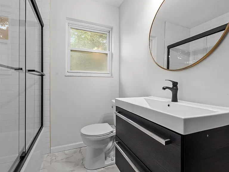 8015 Canton Ave — Photo 10