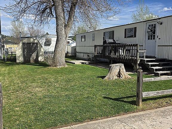 2nd image of 360 Hillsview Dr Lot 10
