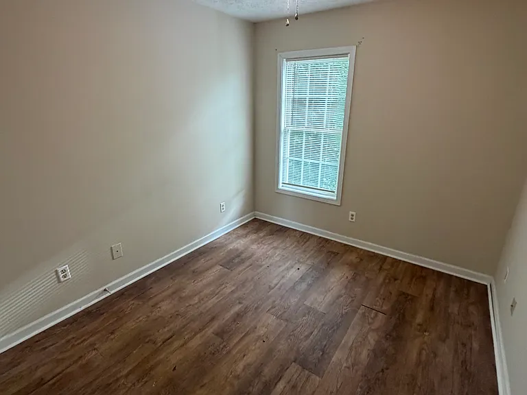 113 Hill St #B — Photo 9
