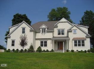 72 Stonecrest Dr, Ridgefield, CT 06877