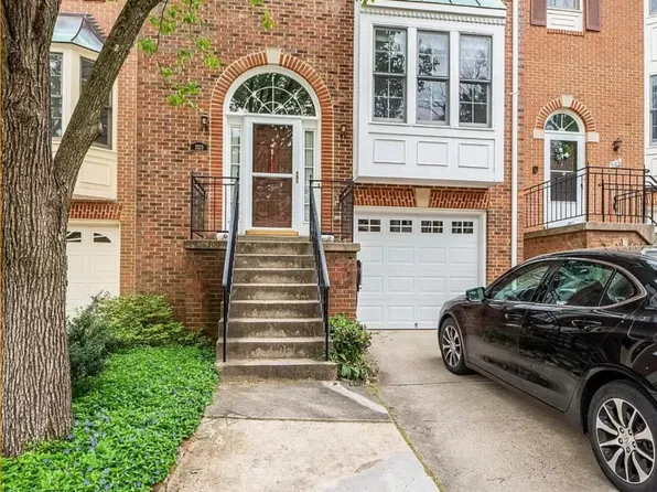 2123 Bobbyber Dr, Vienna, VA 22182