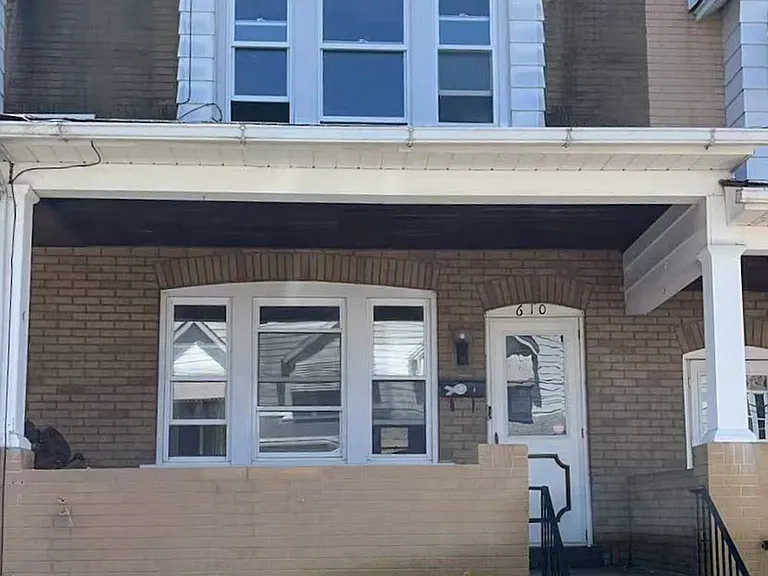 610 S Bergen St — Photo 1