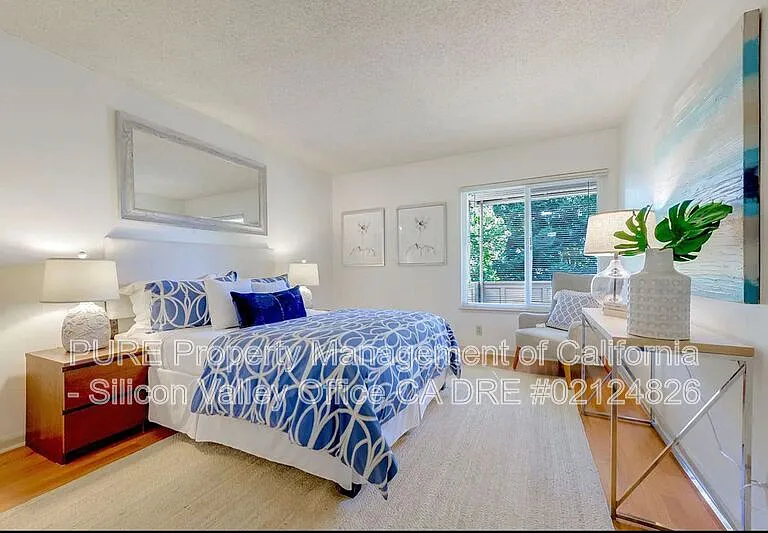 2450 W Bayshore Rd #3 — Photo 9