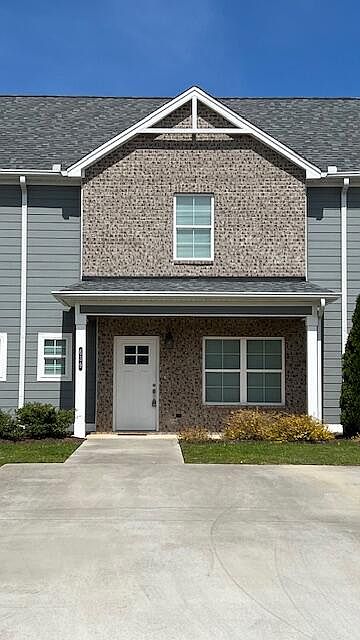 1st image of 639 Bellingham Dr NE