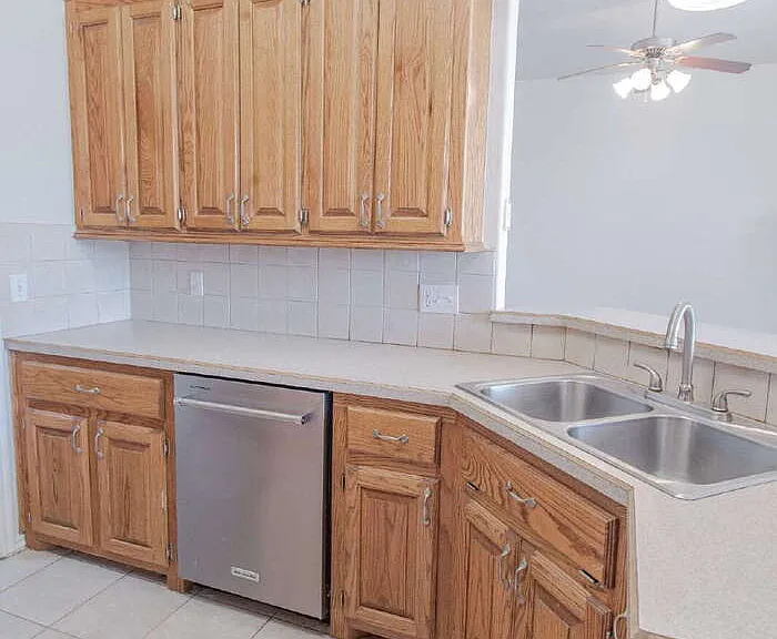 501 Madeline Ln — Photo 23