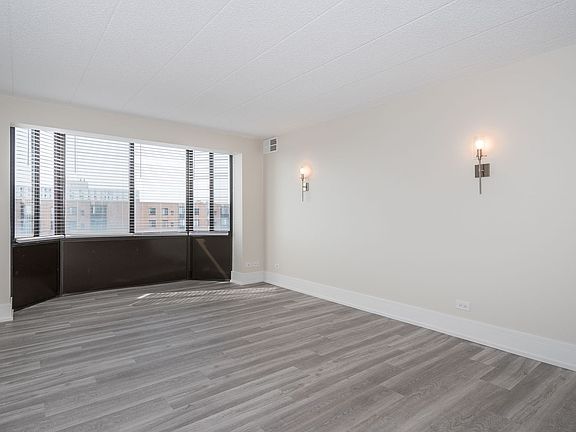 4th image of 637 E Woodland Park Ave APT 306
