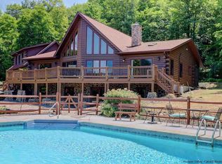 401 Coldbrook Rd, Bearsville, NY 12409