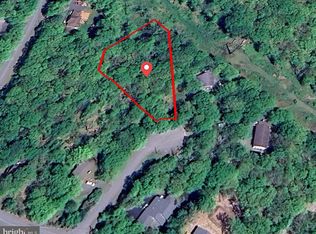 0 Harness Ct, Hawley, PA 18428