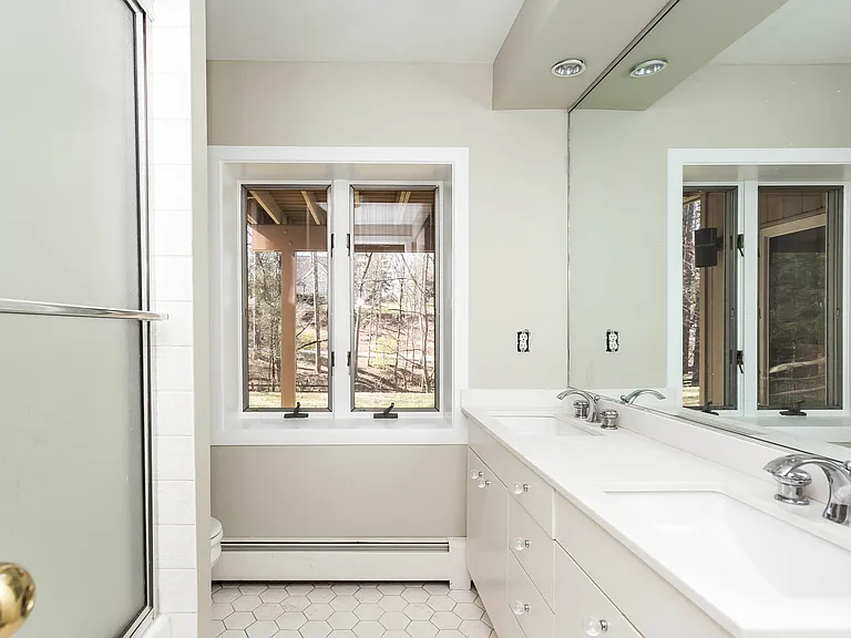 1103 Rolandvue Rd — Photo 17