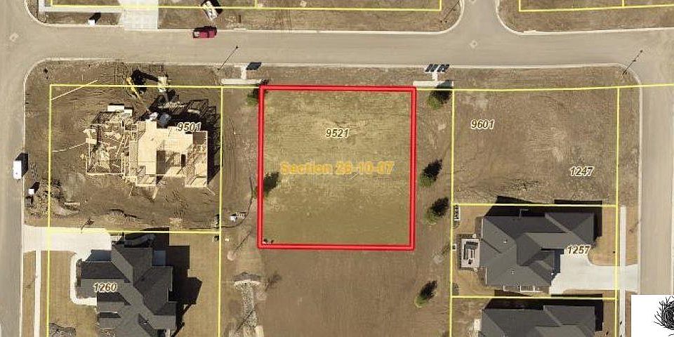 1st image of 9521 Hillcrest Trl