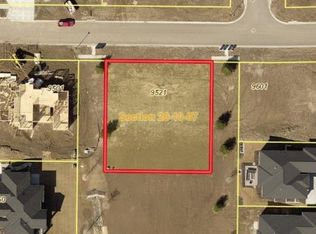9521 Hillcrest Trl, Lincoln, NE 68520