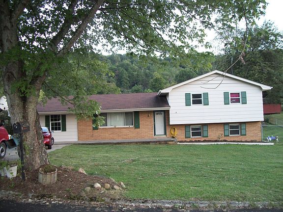 2nd image of 4212 Genny Lynn Dr