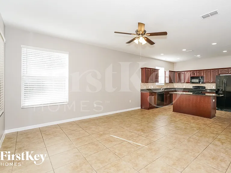 3329 Sorrel Ct — Photo 5