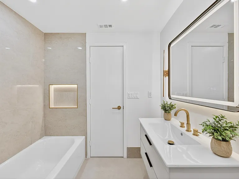16231 Septo St — Photo 14