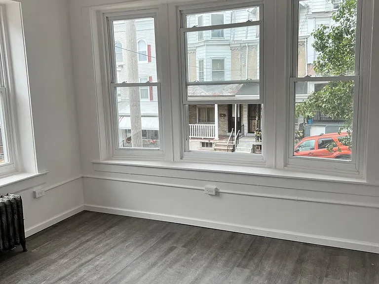 117 S 12th St #3N — Photo 23