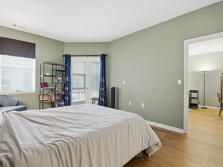 23 Pierside Dr #232 — Photo 8