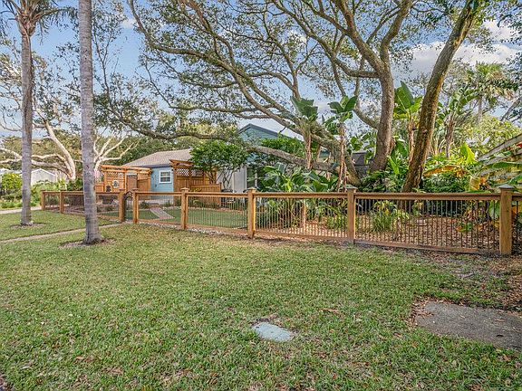 Fenced yard is perfect for pets