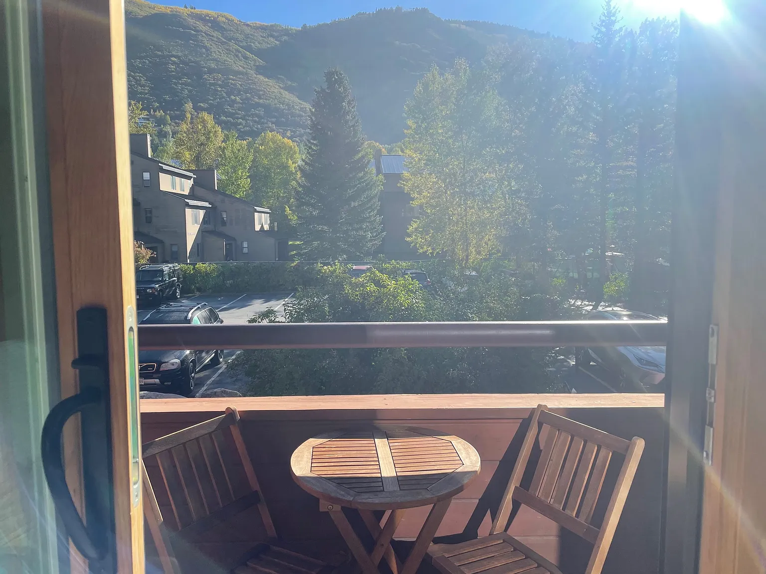 1136 Vine St — Photo 4