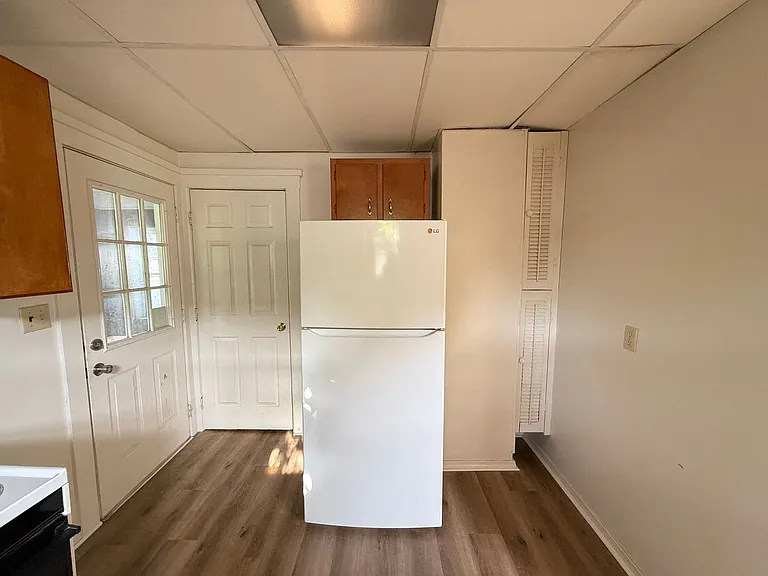 2311 W Main St — Photo 9