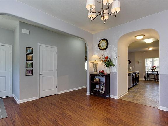 2nd image of 1317 Lilac Ave