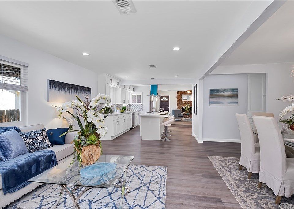 1st image of 4926 Collis Ave