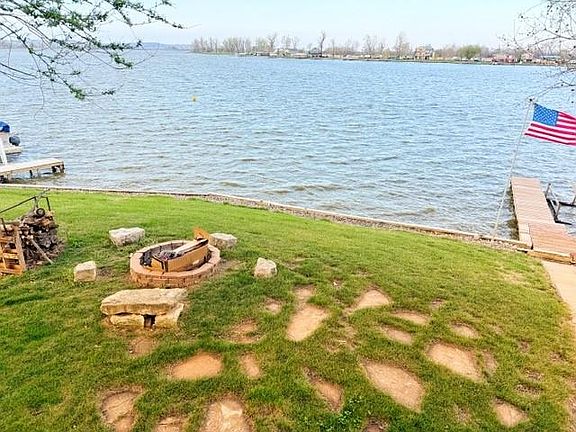 2nd image of 360 Lake Shore Dr