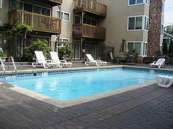 1st image of 6811 Woodlawn Ave NE APT 27