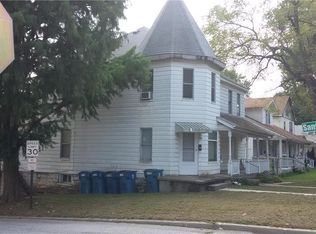 869 Washington Ave #A, Alton, IL 62002