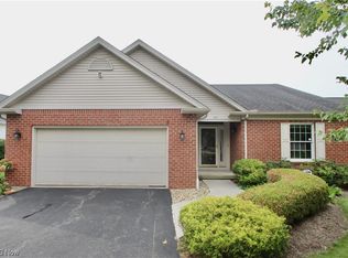 505 Neff Dr, Canfield, OH