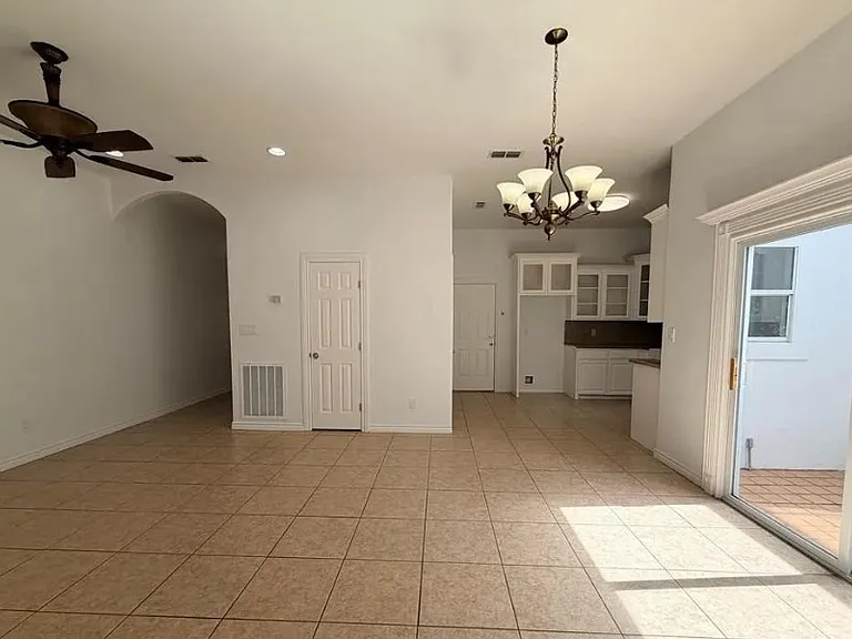 3000 Old Alice Rd #703 — Photo 2