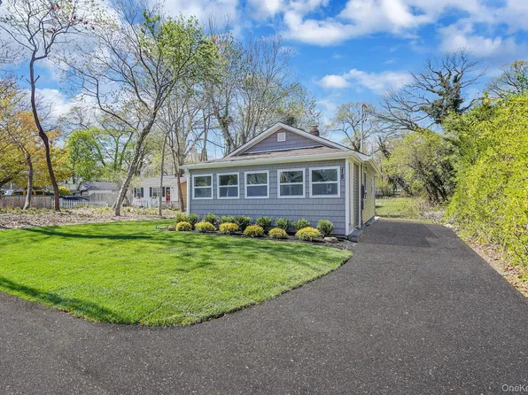 18 Cove Drive, Sound Beach, NY 11789